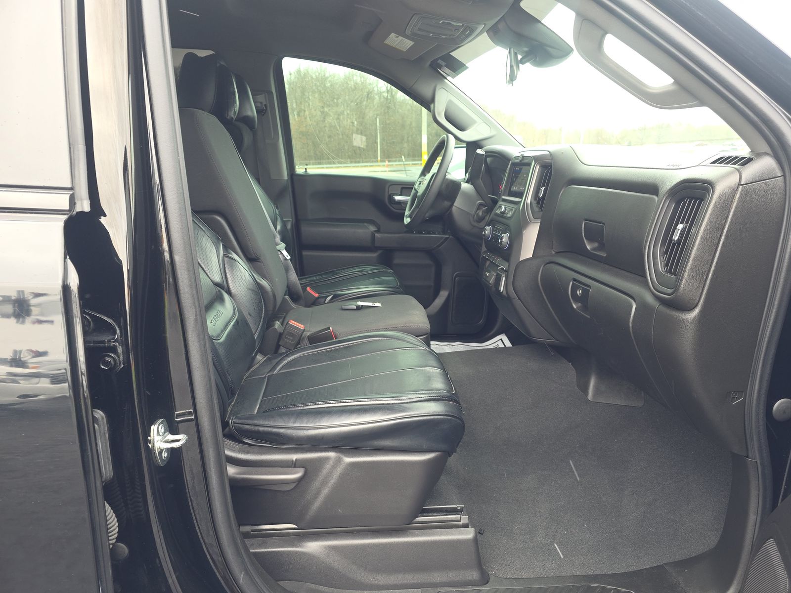 2023 Chevrolet Silverado 1500 Custom AWD