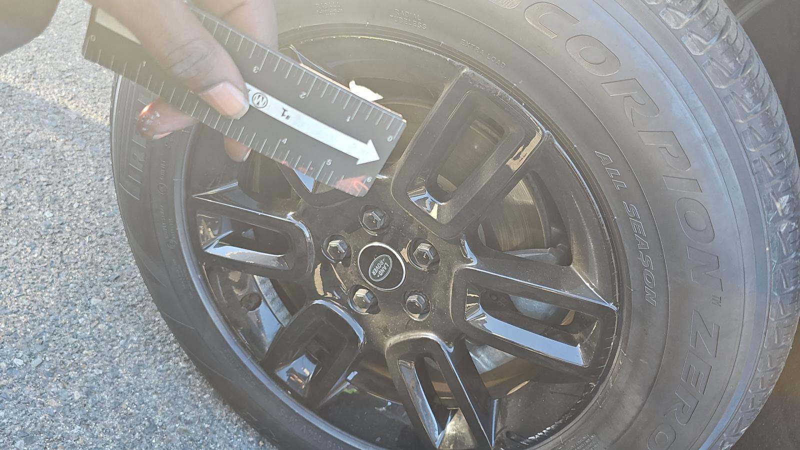 2023 Land Rover Defender 110 30th Anniversary Edition AWD