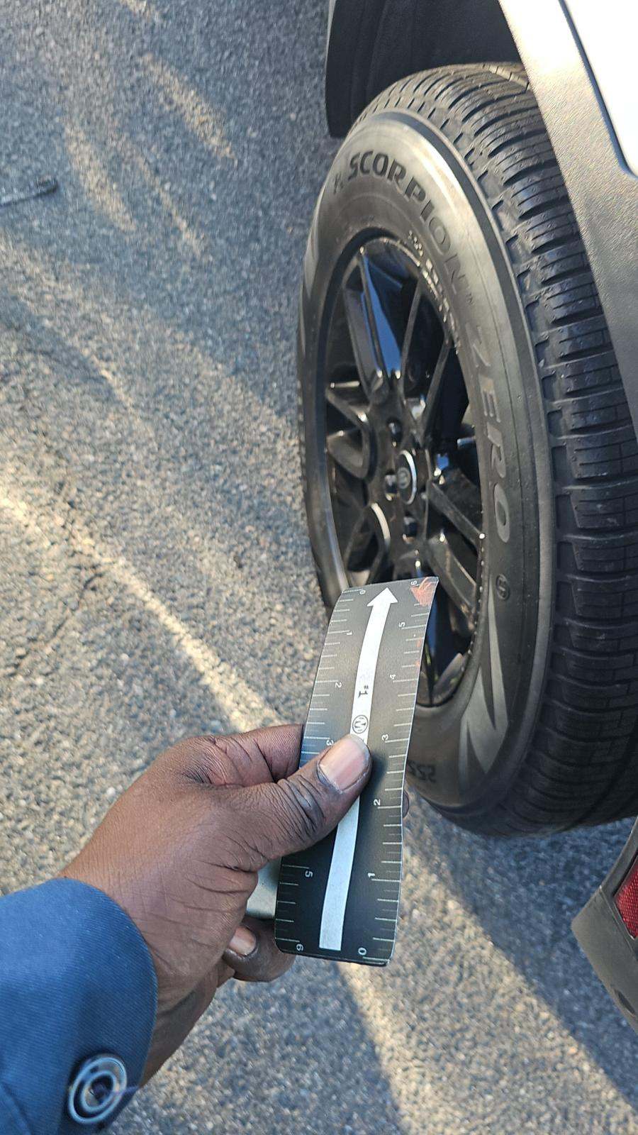 2023 Land Rover Defender 110 30th Anniversary Edition AWD