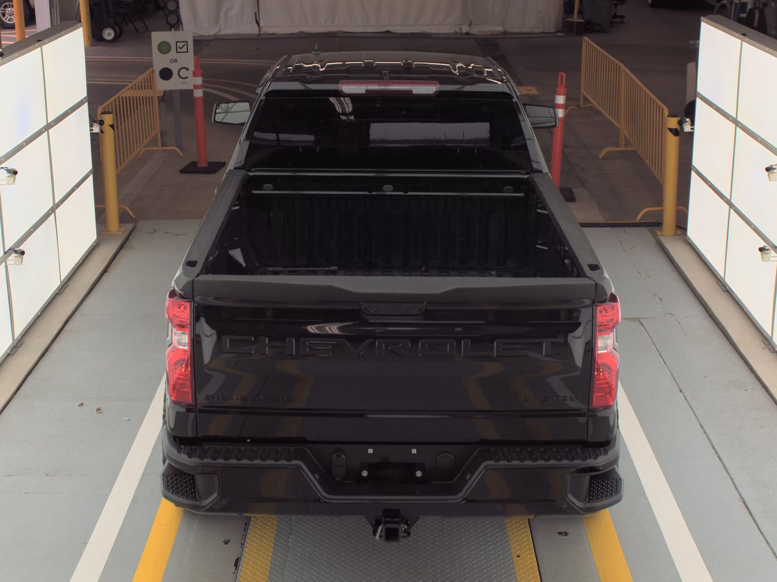 2023 Chevrolet Silverado 1500 Custom AWD