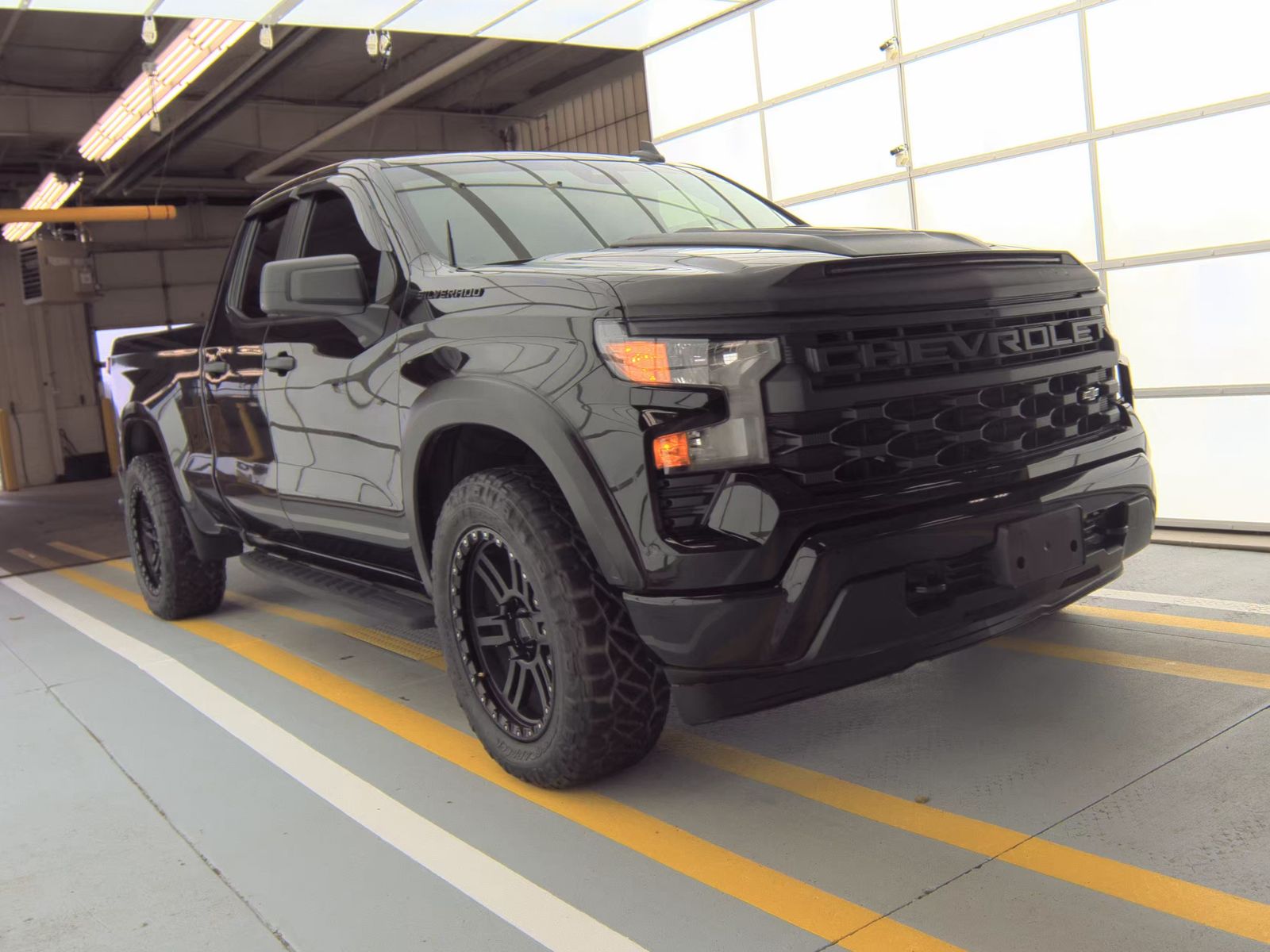 2023 Chevrolet Silverado 1500 Custom AWD