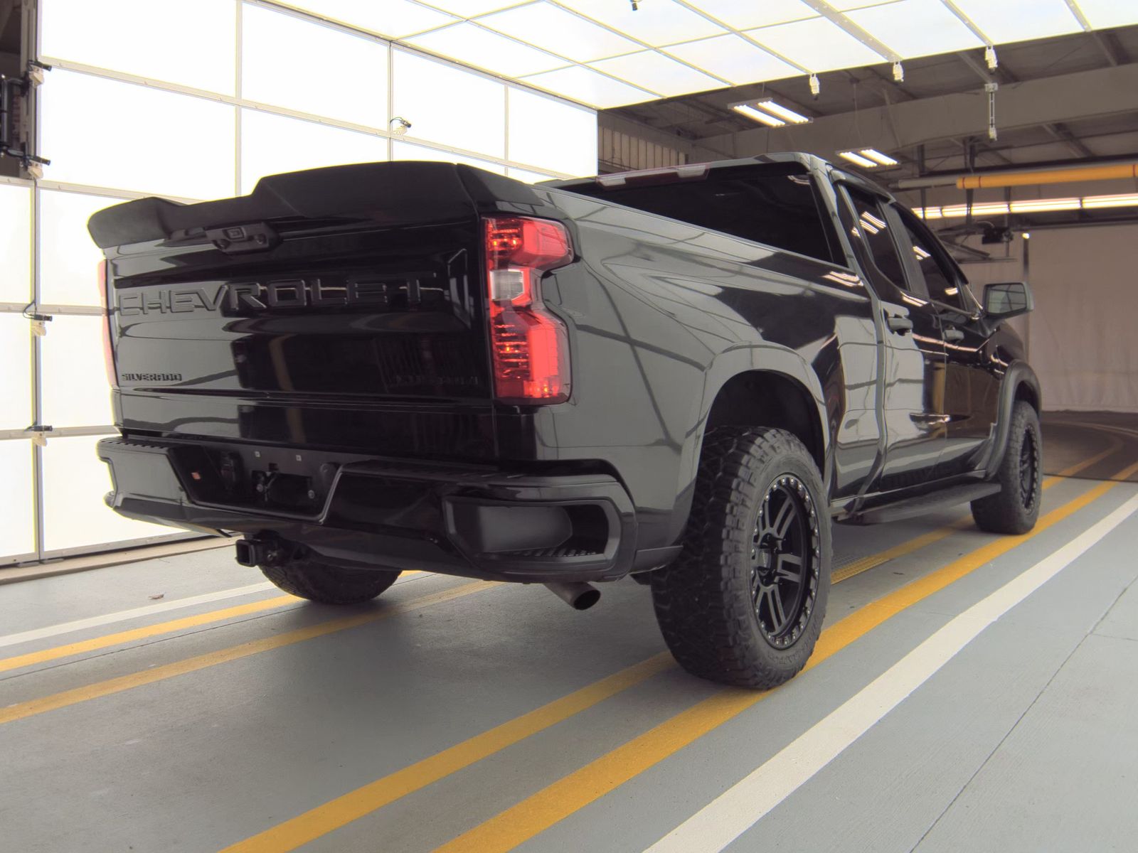 2023 Chevrolet Silverado 1500 Custom AWD