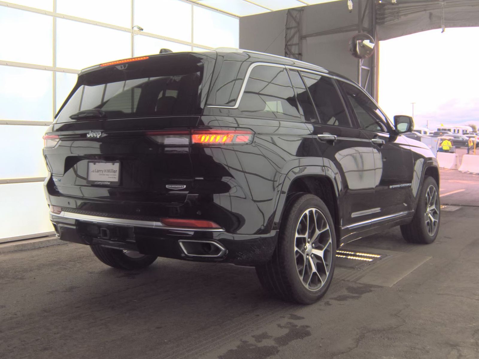 2022 Jeep Grand Cherokee 4xe Summit Reserve AWD
