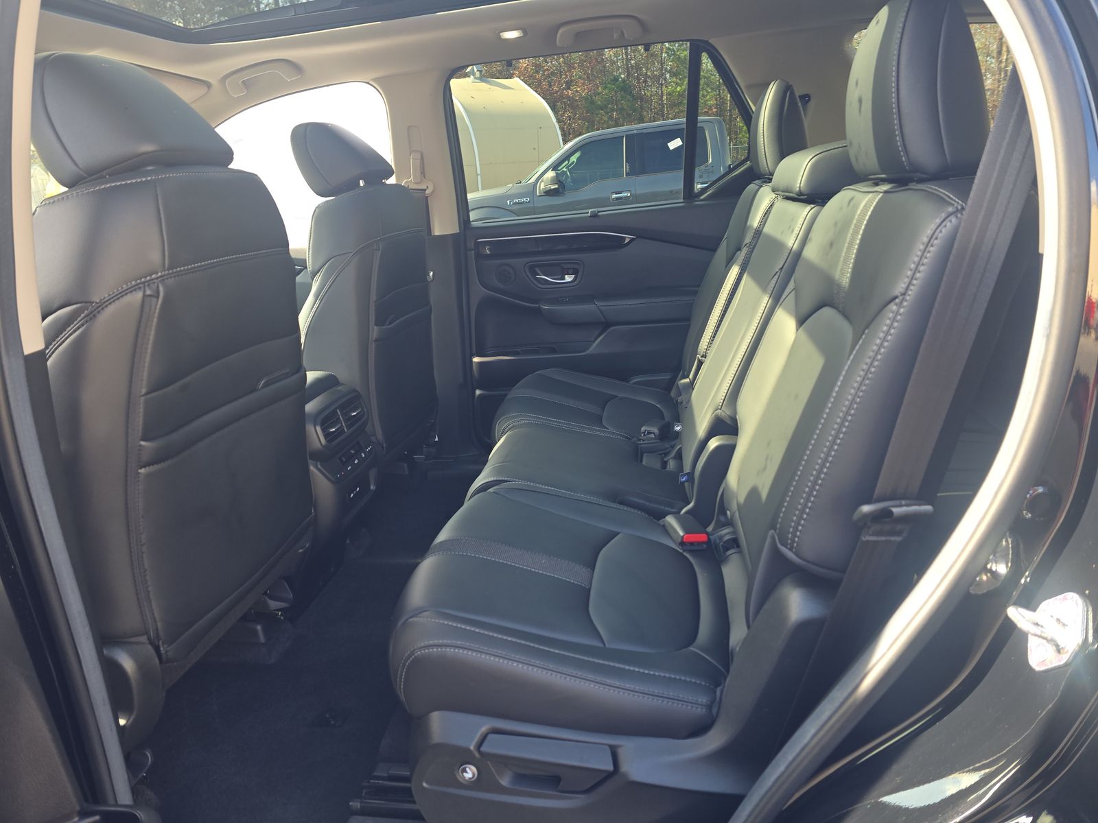 2025 Honda Pilot Touring FWD