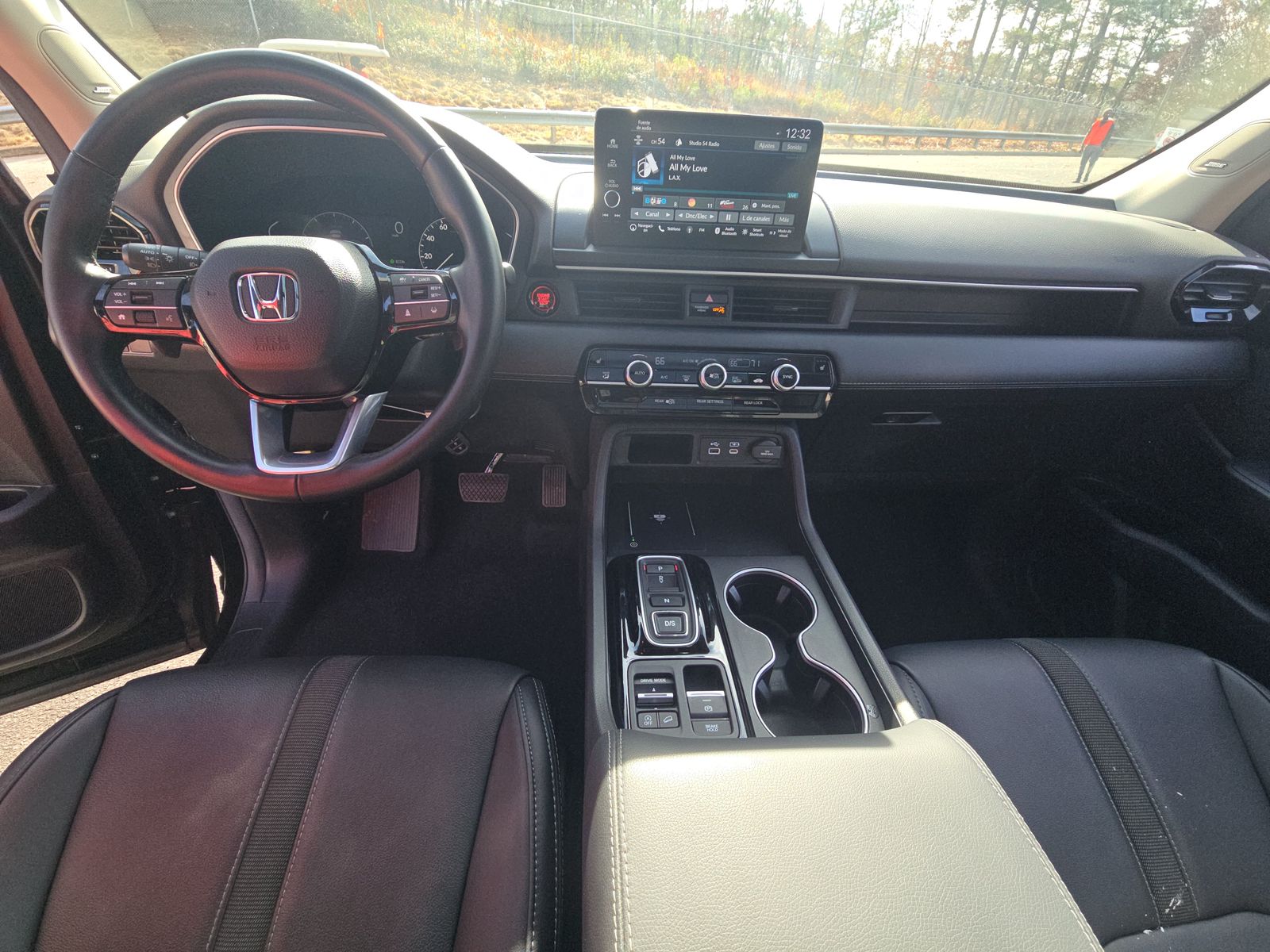 2025 Honda Pilot Touring FWD