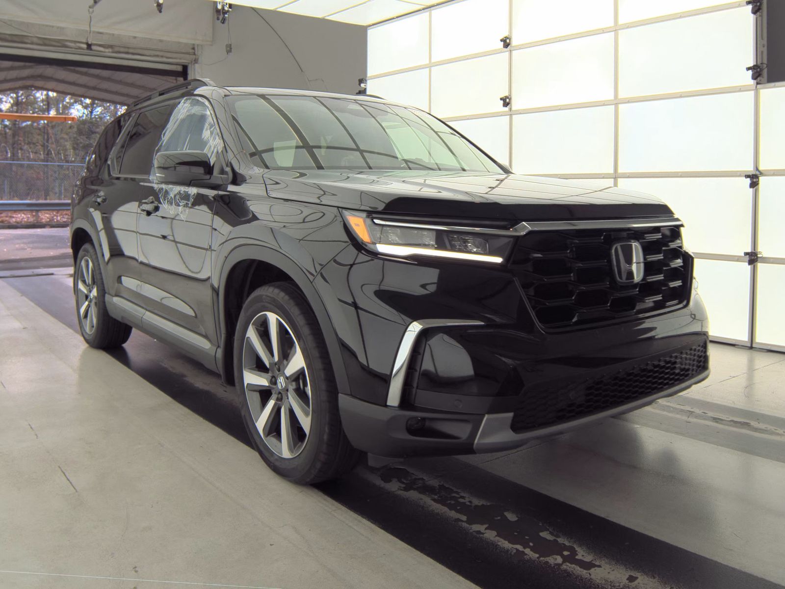 2025 Honda Pilot Touring FWD