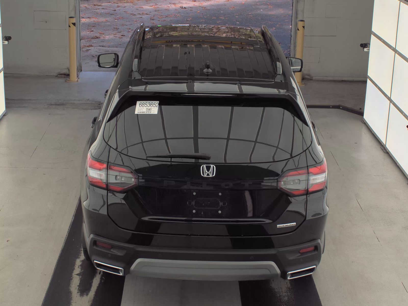 2025 Honda Pilot Touring FWD