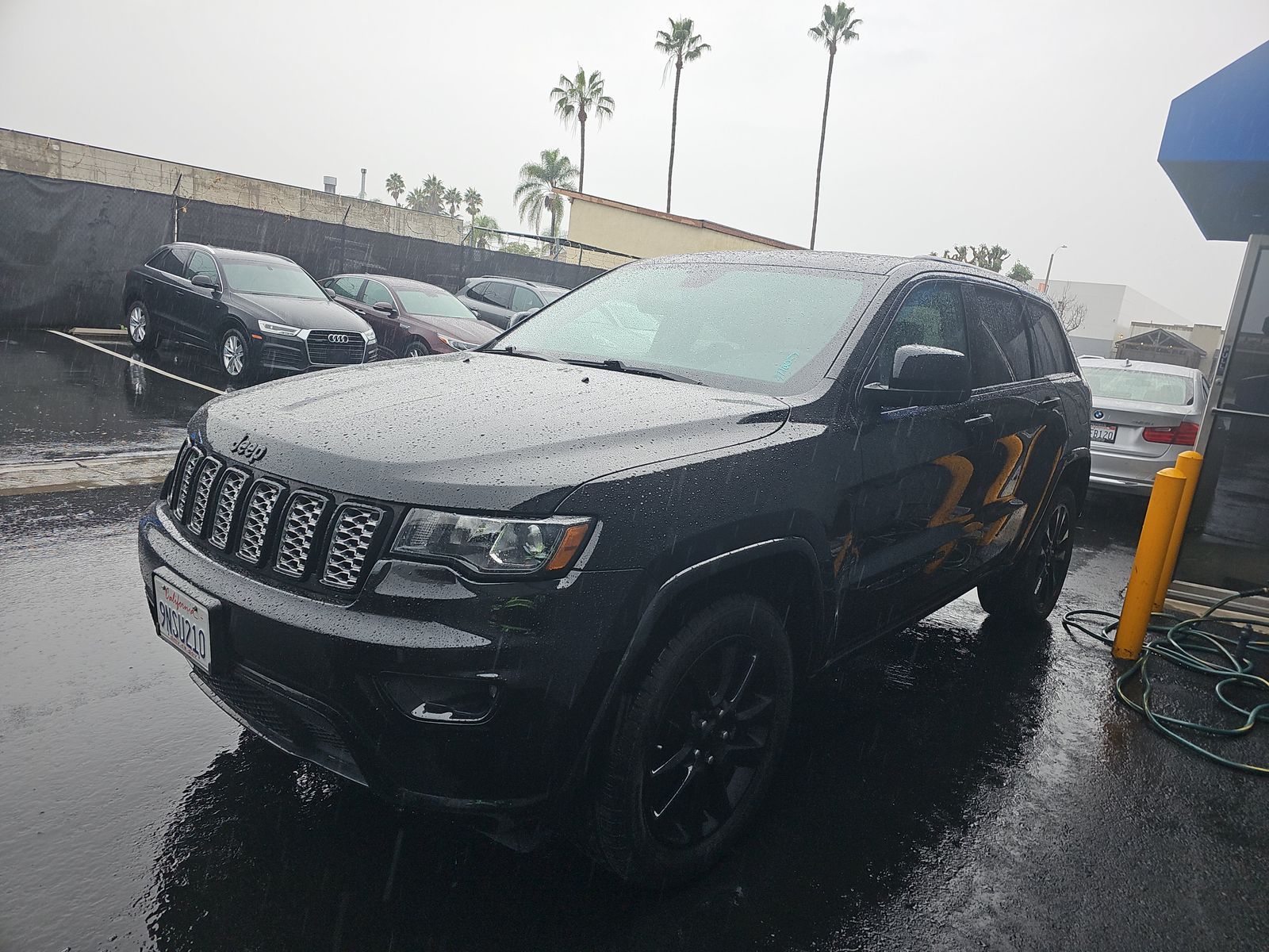 2019 Jeep Grand Cherokee Laredo Altitude Edition AWD