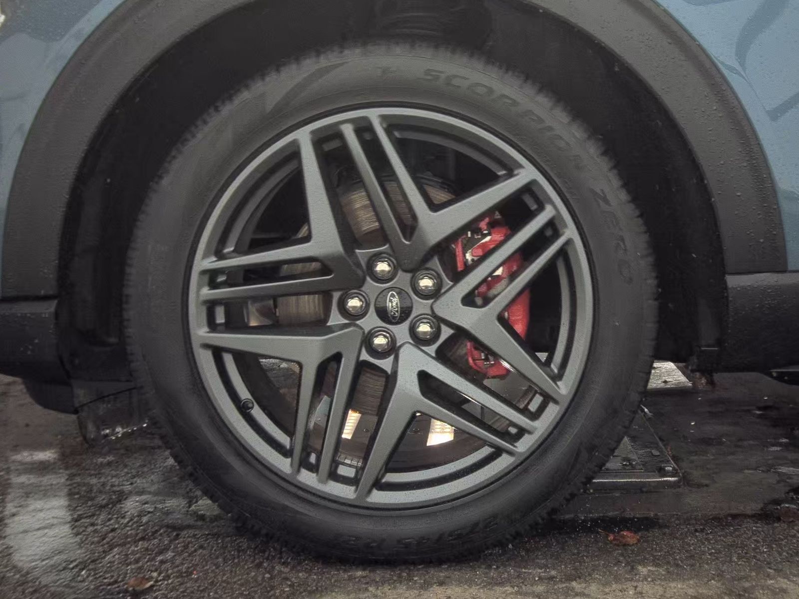 2025 Ford Explorer ST-Line AWD