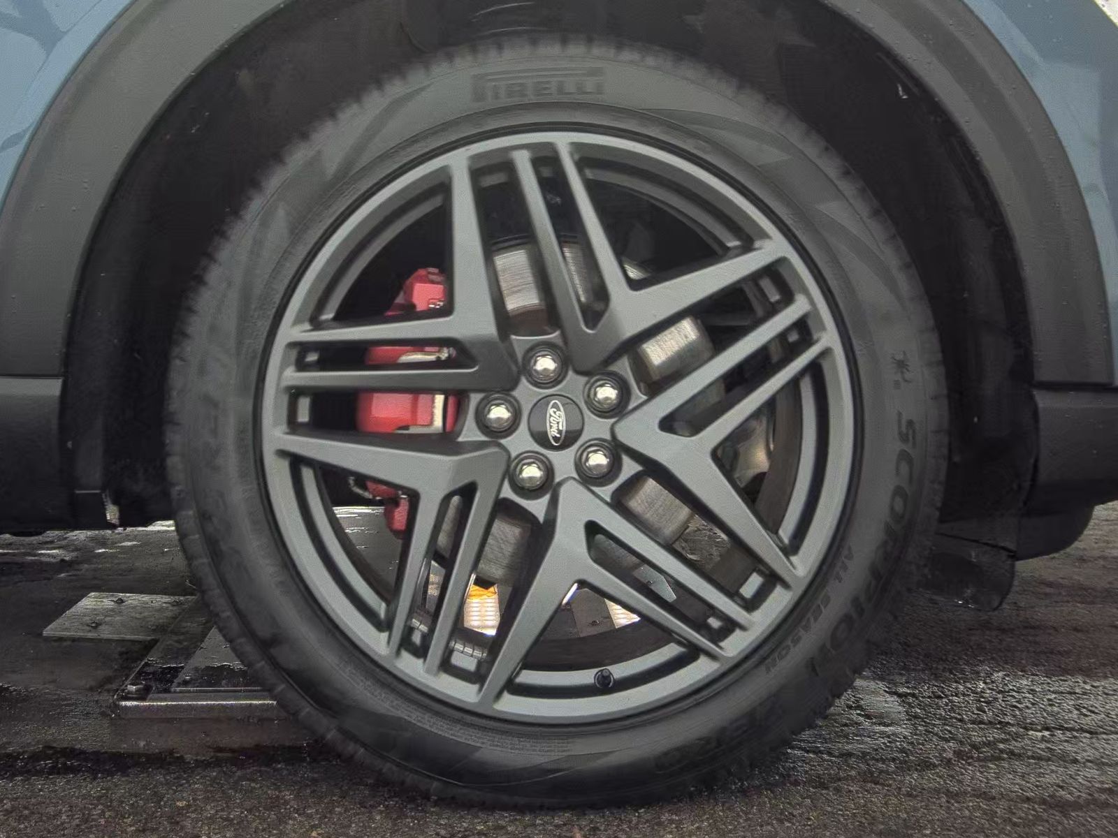 2025 Ford Explorer ST-Line AWD