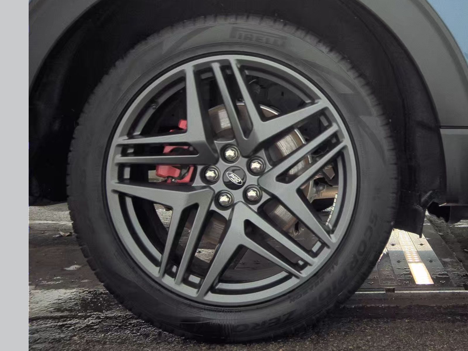 2025 Ford Explorer ST-Line AWD