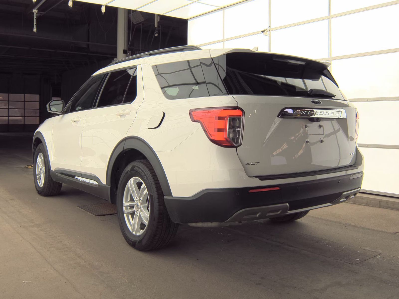 2023 Ford Explorer XLT AWD