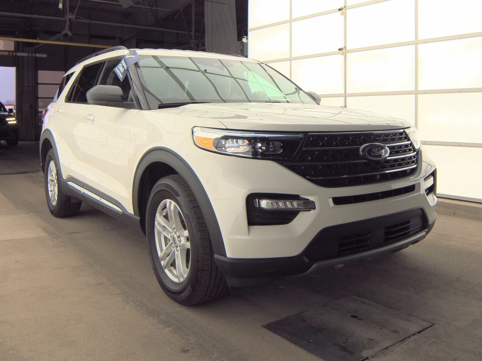 2023 Ford Explorer XLT AWD