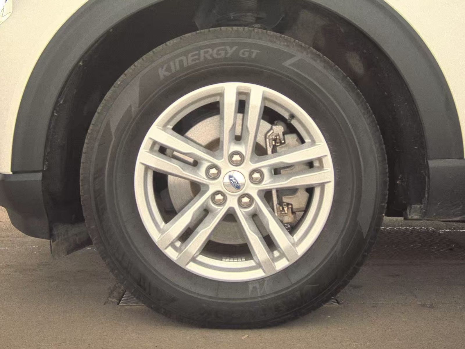 2023 Ford Explorer XLT AWD