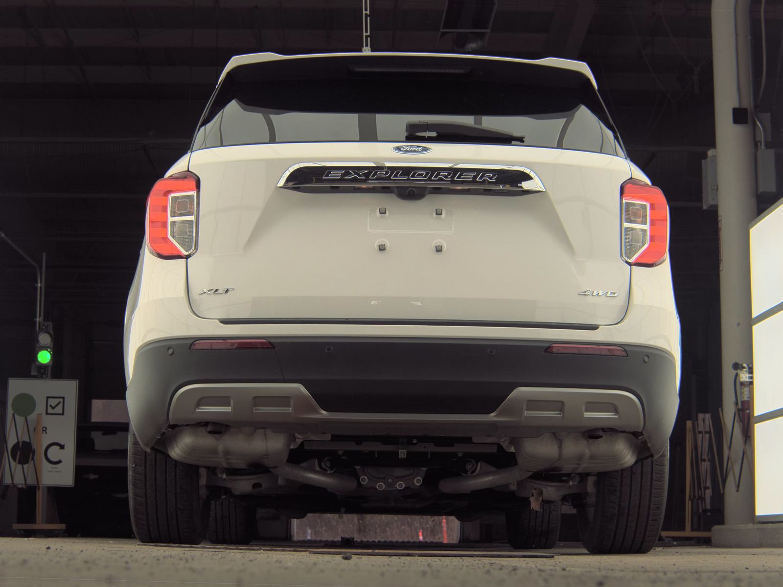 2023 Ford Explorer XLT AWD