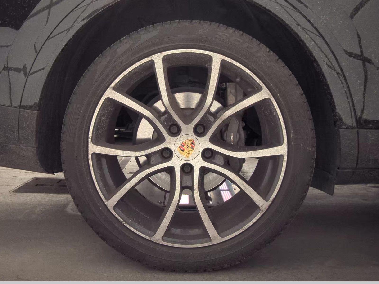 2023 Porsche Cayenne Platinum Edition AWD