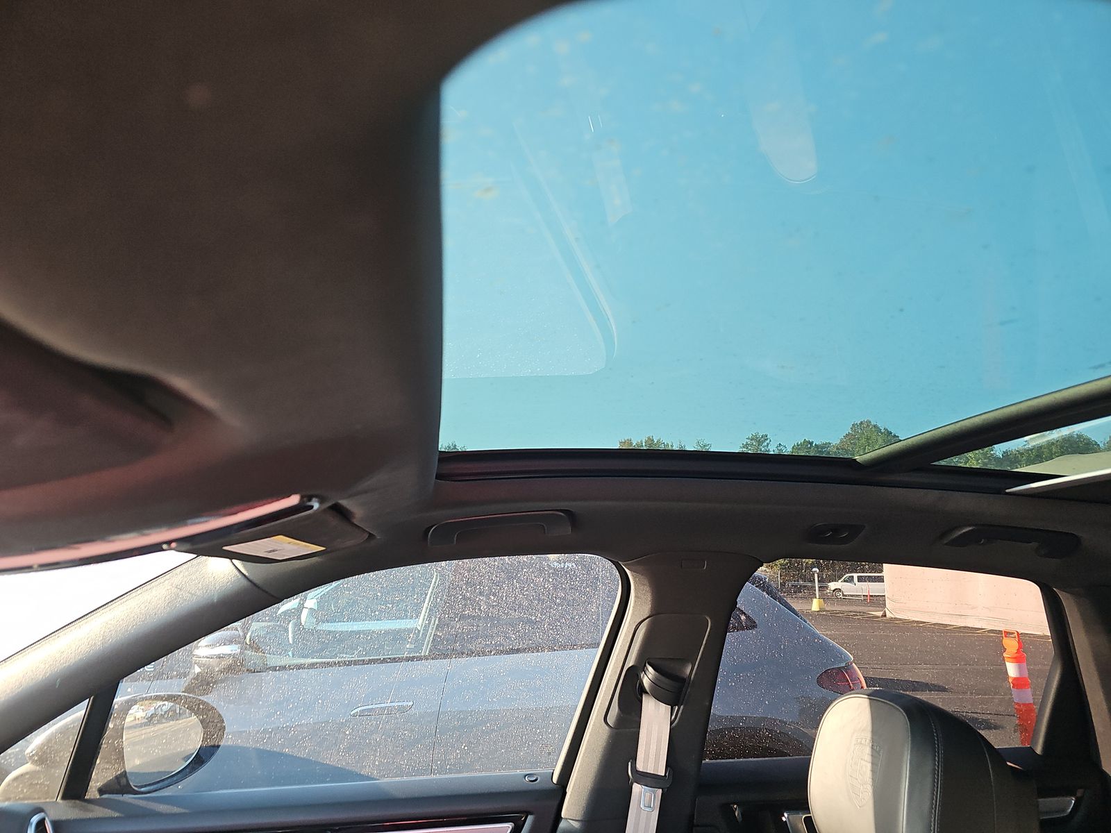 2023 Porsche Cayenne Platinum Edition AWD