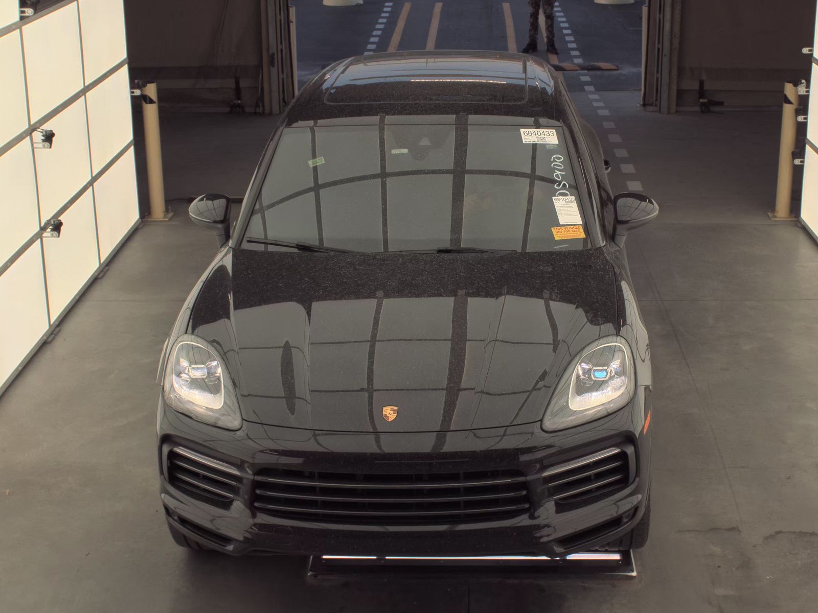 2023 Porsche Cayenne Platinum Edition AWD