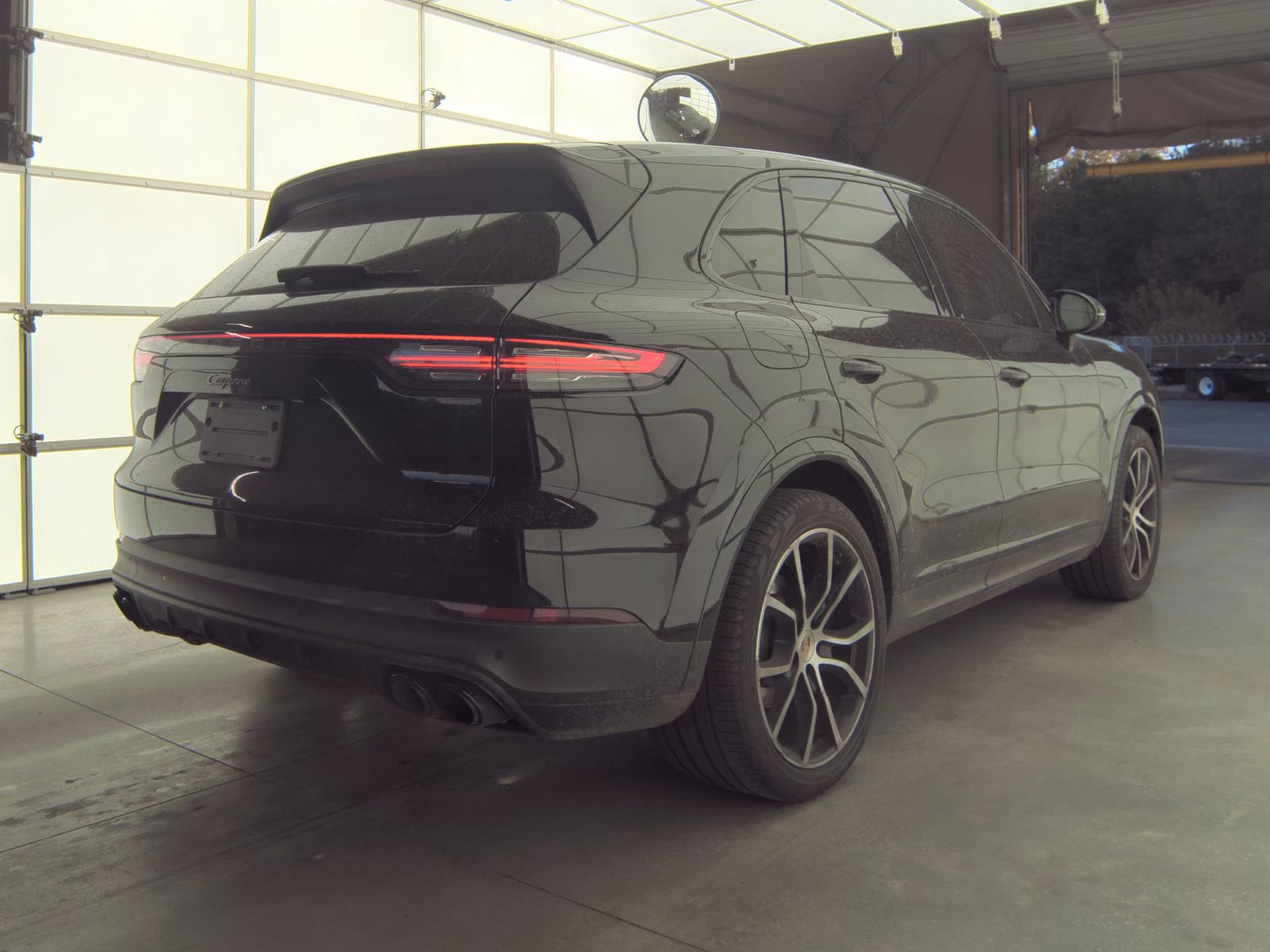 2023 Porsche Cayenne Platinum Edition AWD