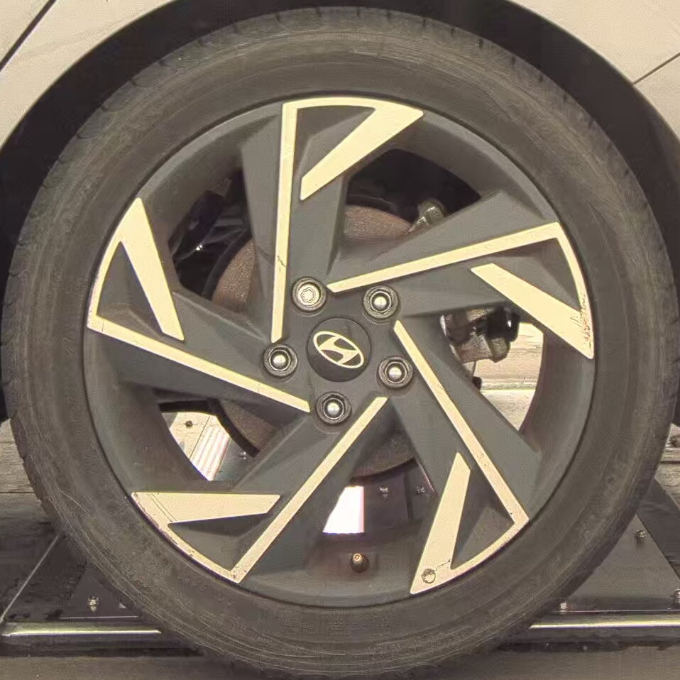 2024 Hyundai Elantra SEL FWD