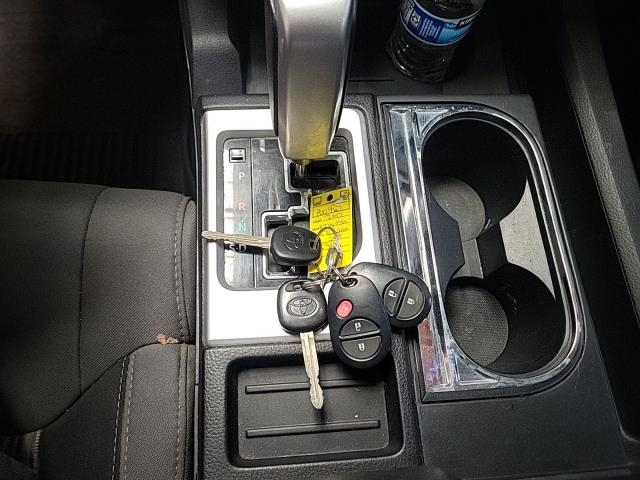 2017 Toyota Tundra SR5 AWD