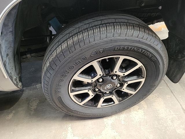 2017 Toyota Tundra SR5 AWD