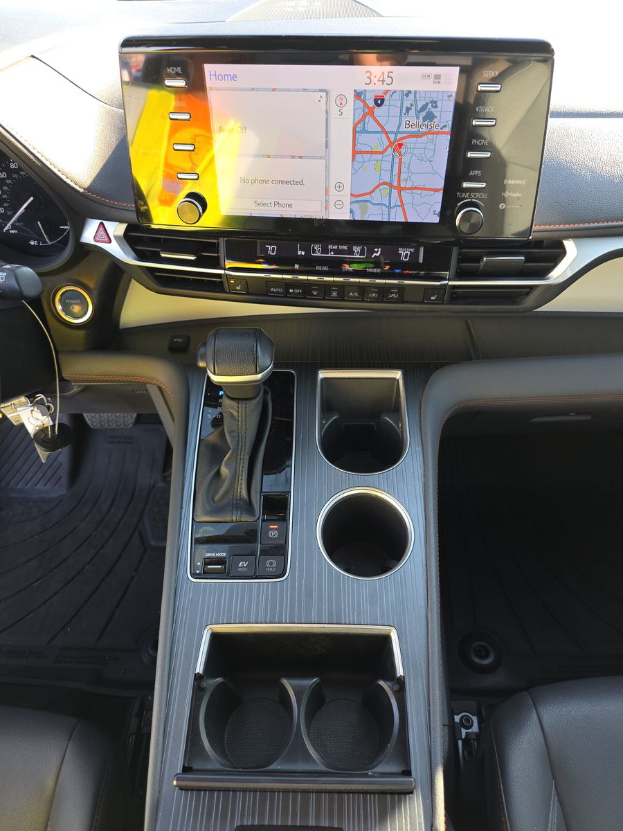 2024 Toyota Sienna XSE AWD