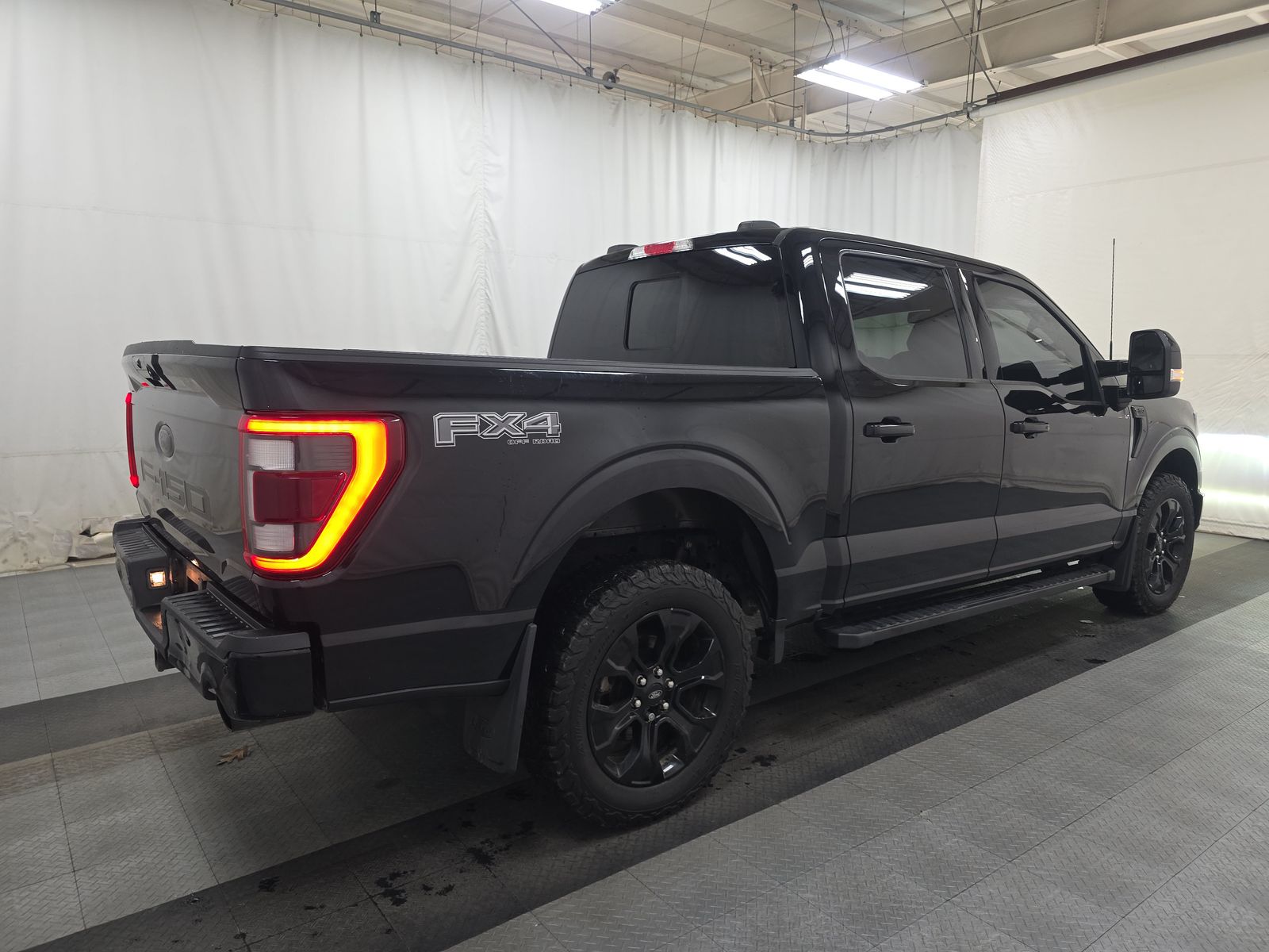2023 Ford F-150 Lariat AWD