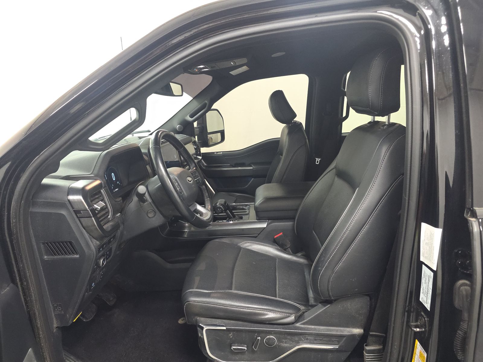 2023 Ford F-150 Lariat AWD