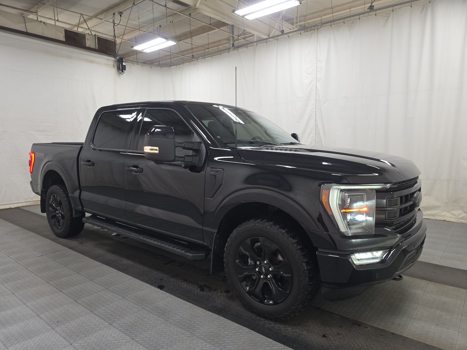 2023 Ford F-150 Lariat AWD