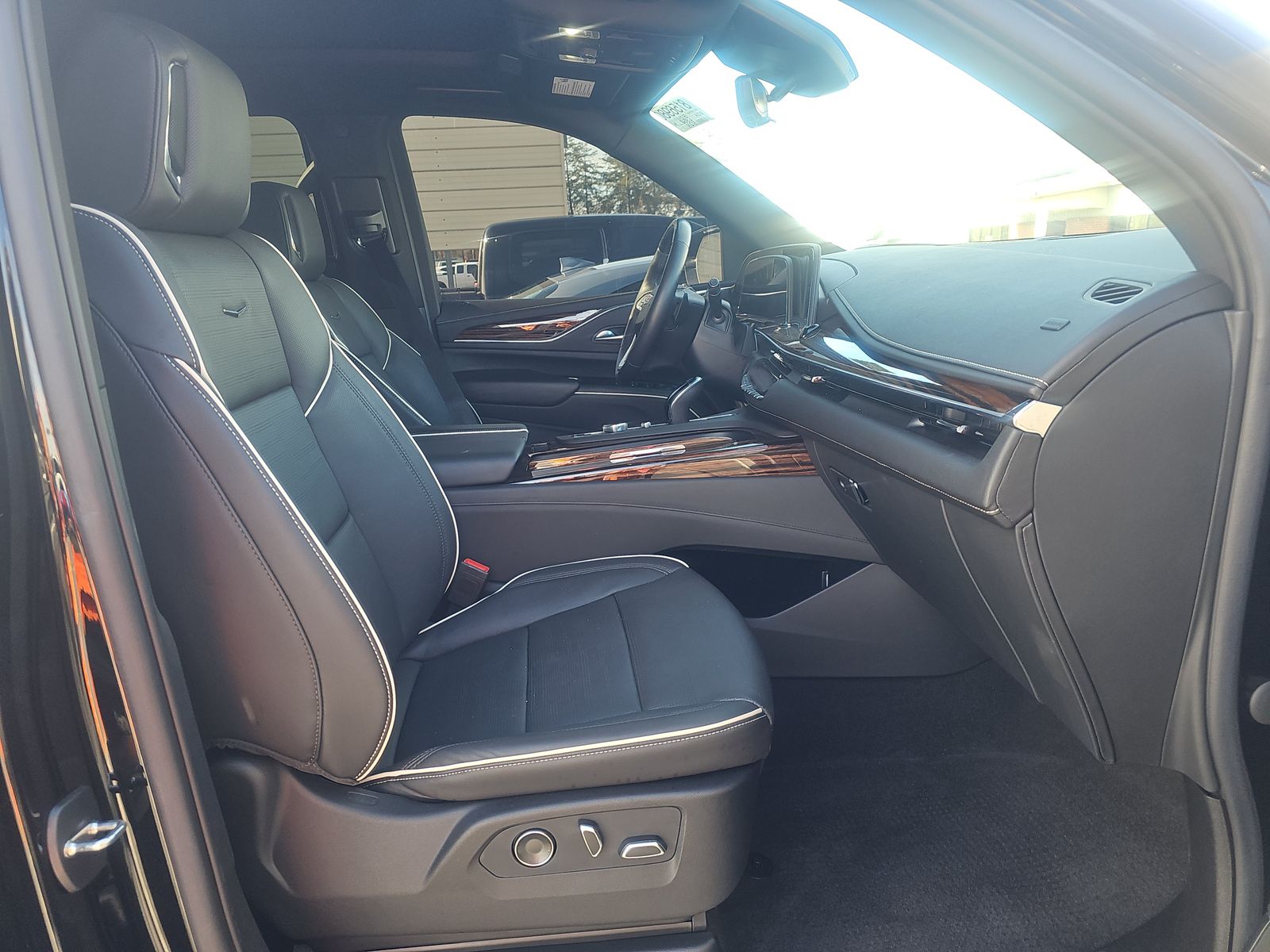 2023 Cadillac Escalade ESV Premium Luxury AWD