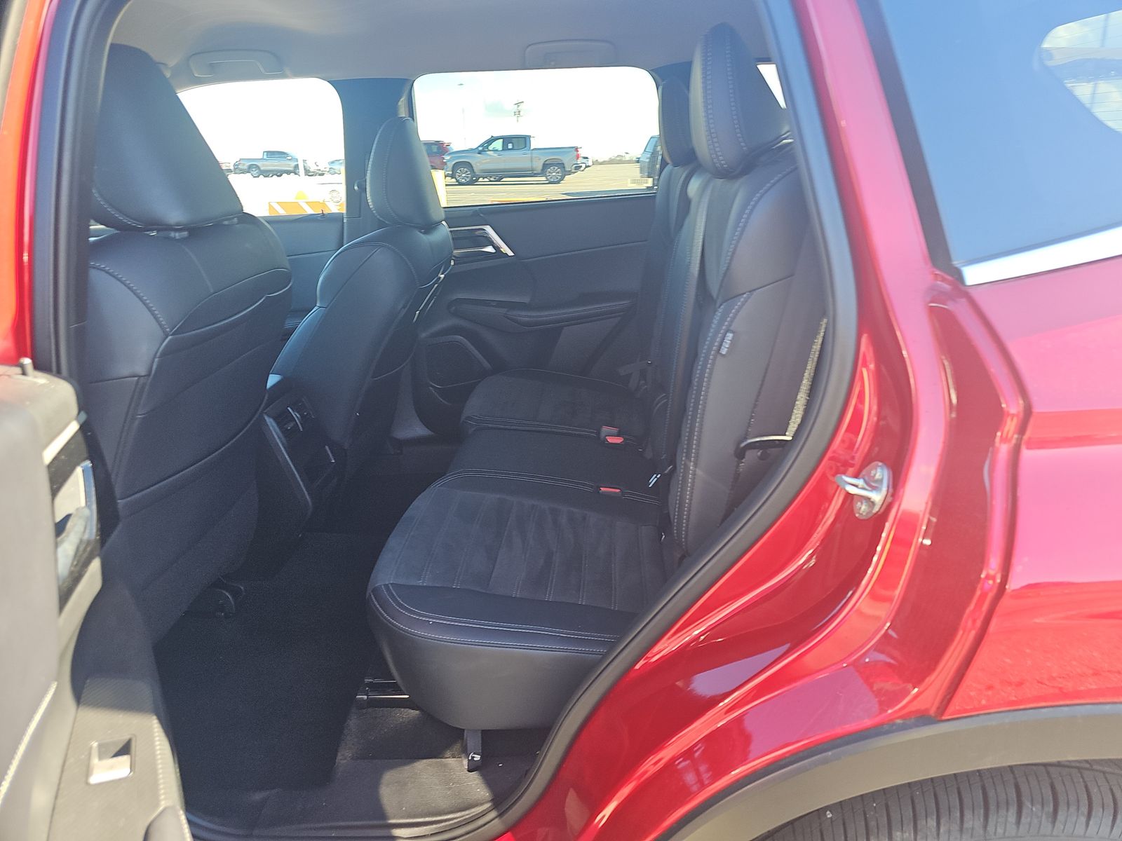 2024 Mitsubishi Outlander SE FWD