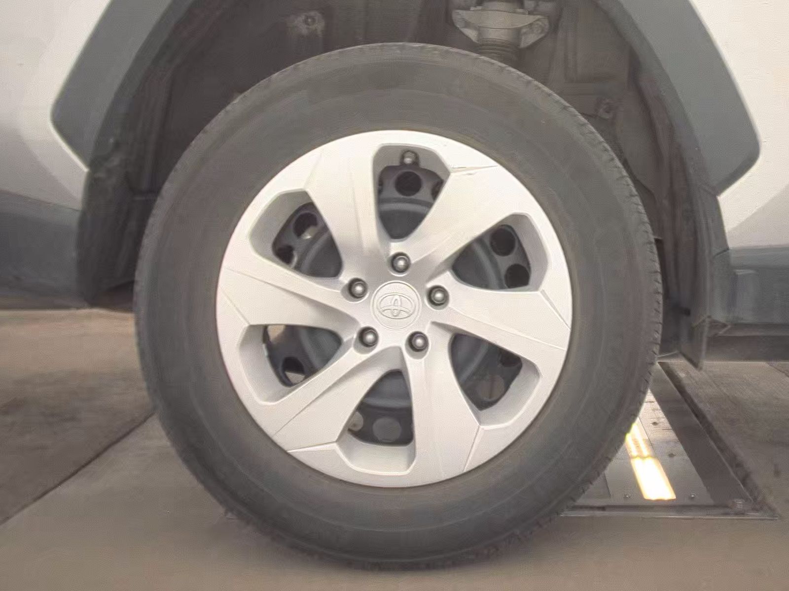 2024 Toyota RAV4 LE AWD