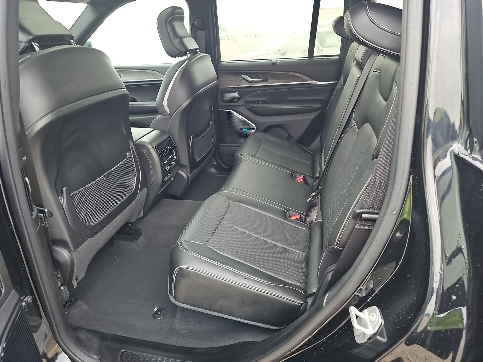 2023 Jeep Grand Cherokee 4xe Overland AWD