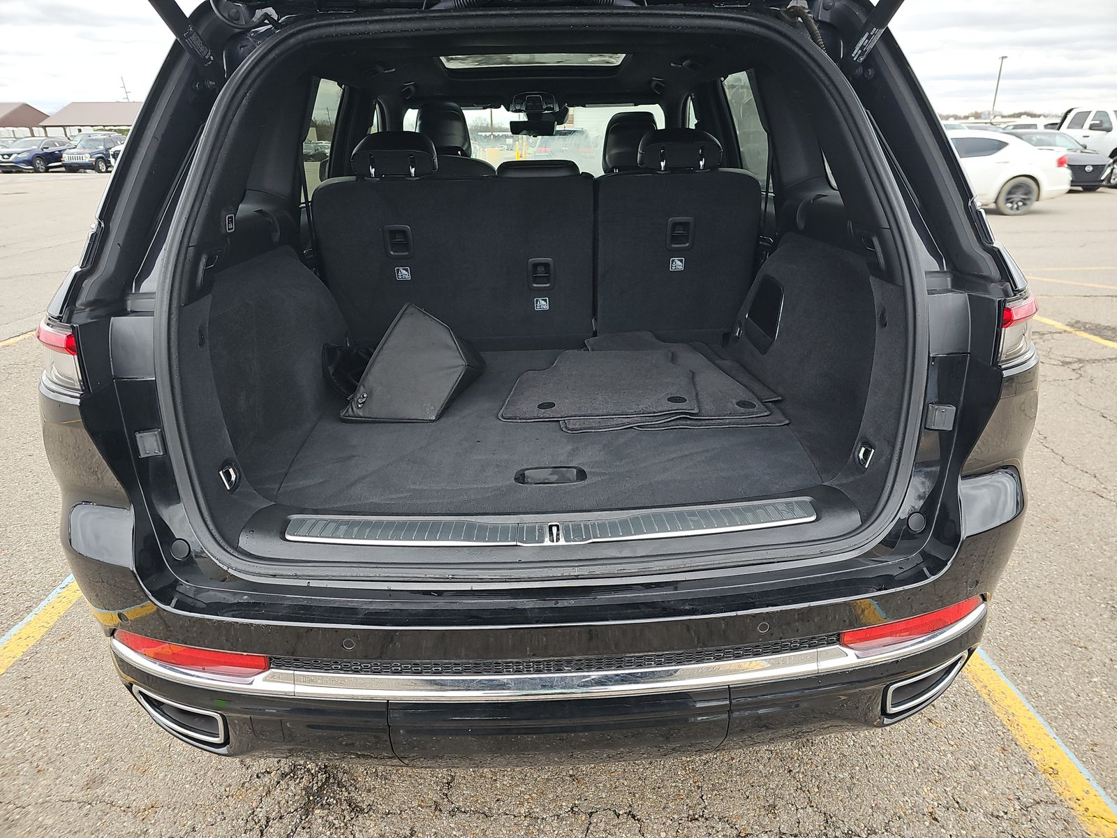 2023 Jeep Grand Cherokee 4xe Overland AWD