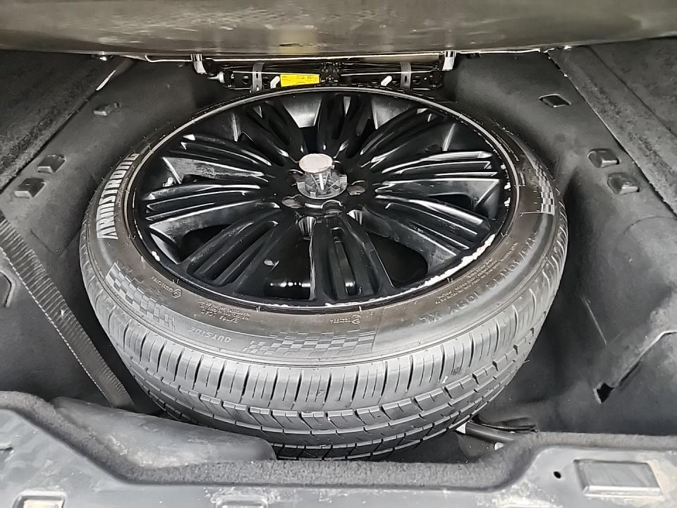 2021 Land Rover Range Rover P525 Westminster LWB AWD