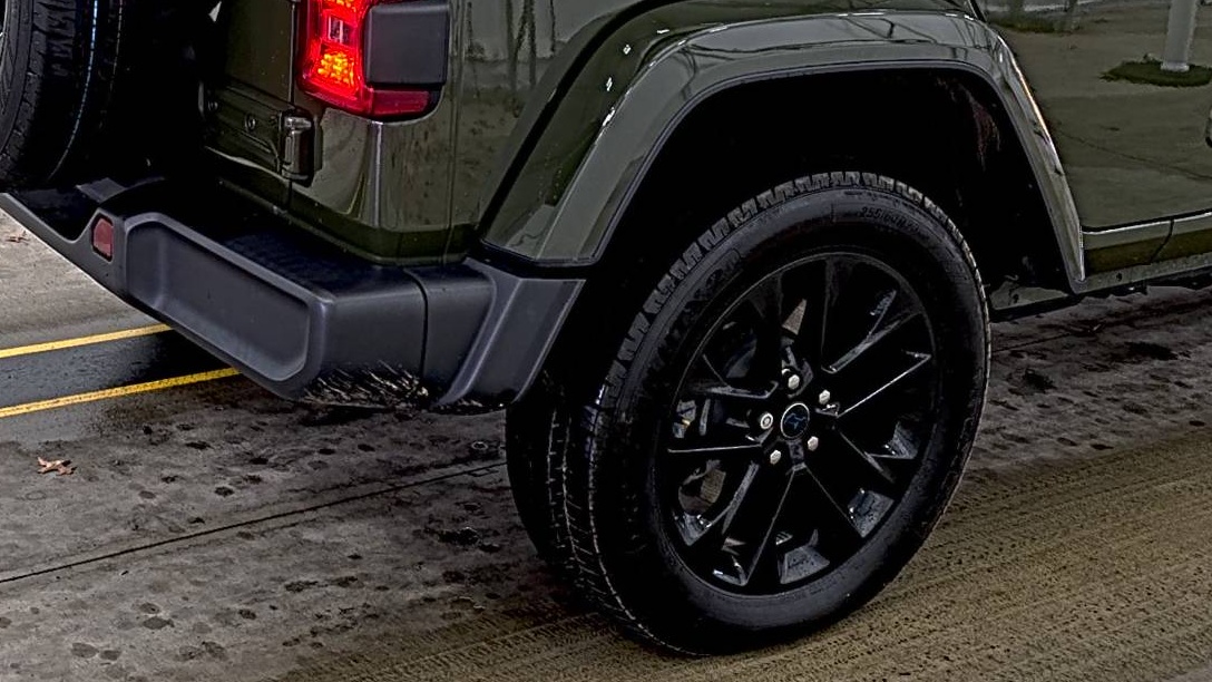 2024 Jeep Wrangler 4xe Sahara AWD