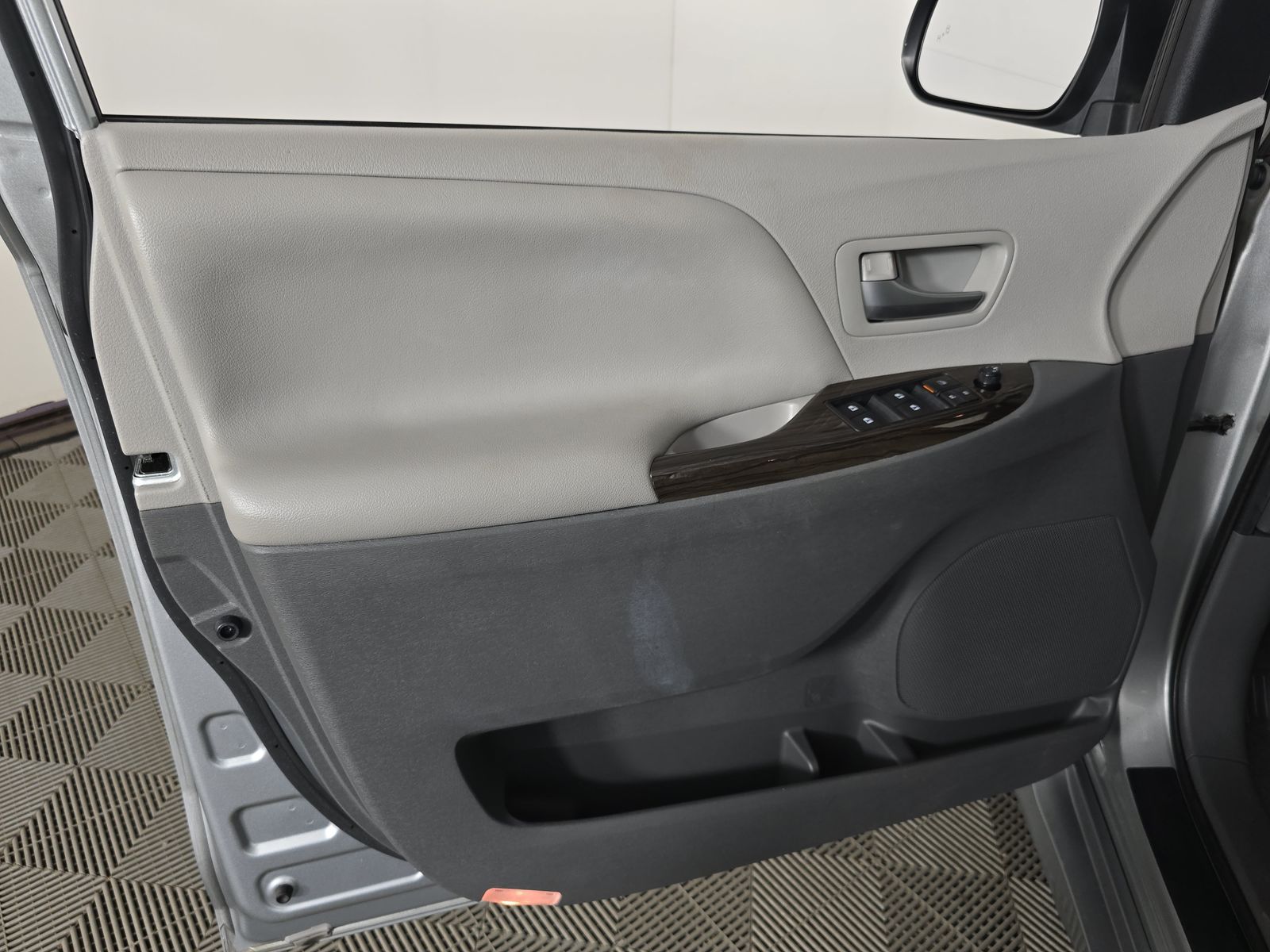 2020 Toyota Sienna XLE AWD