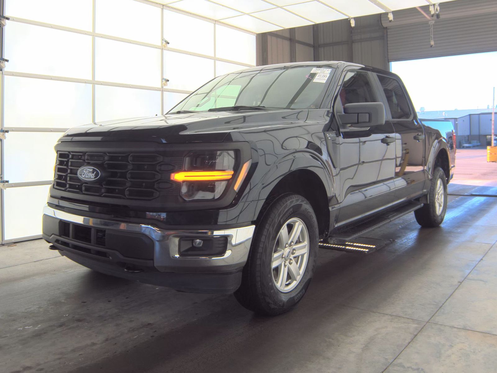 2024 Ford F-150 XL AWD