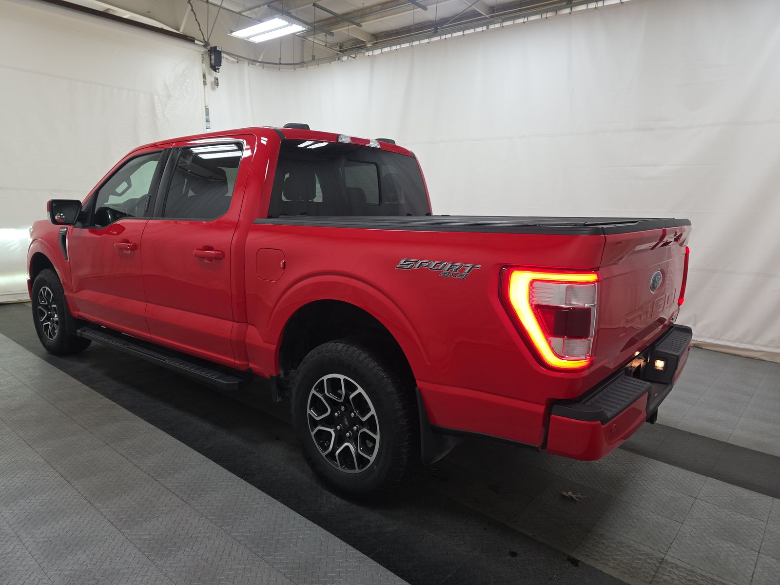 2023 Ford F-150 Lariat AWD