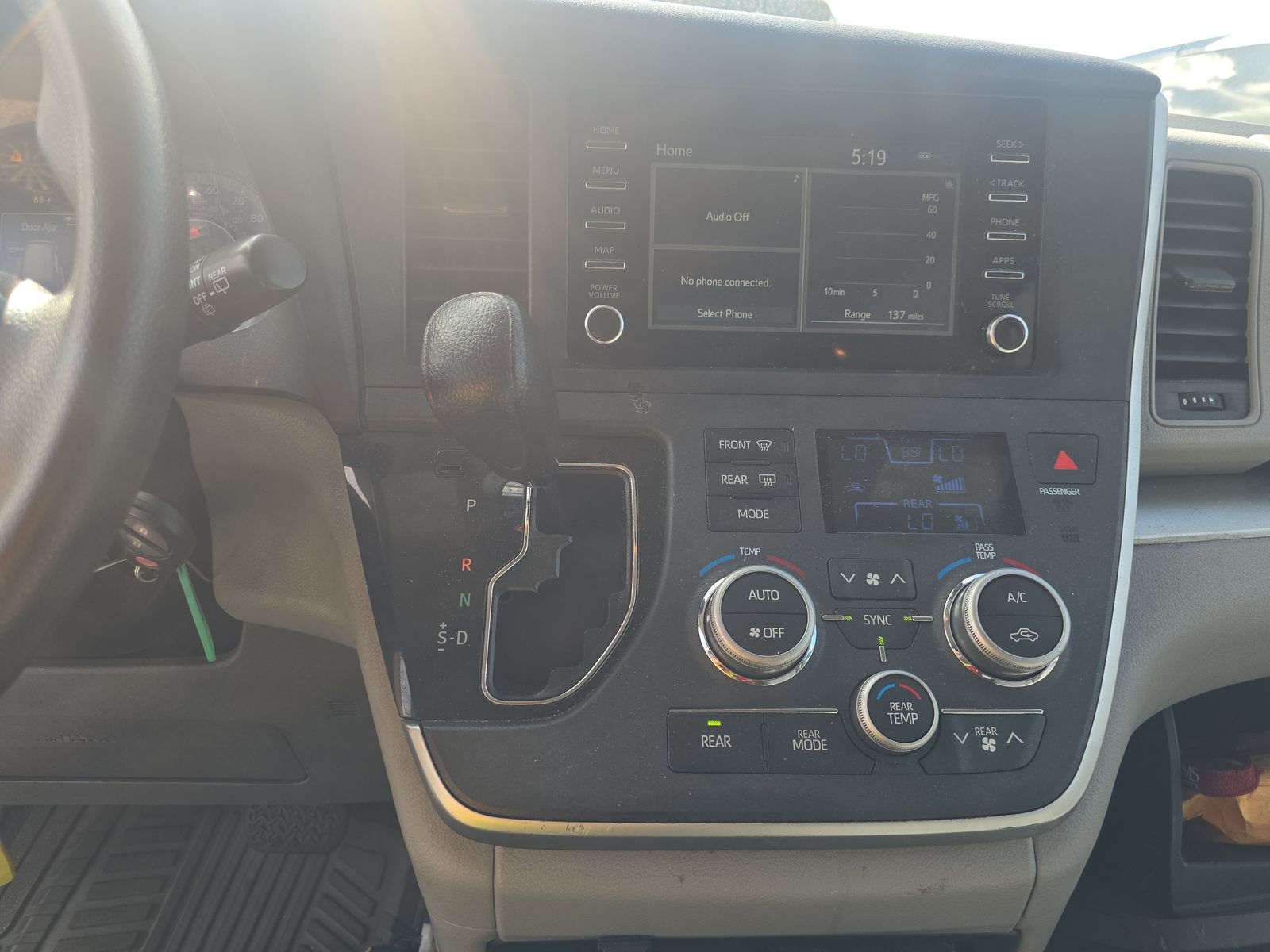 2020 Toyota Sienna L FWD