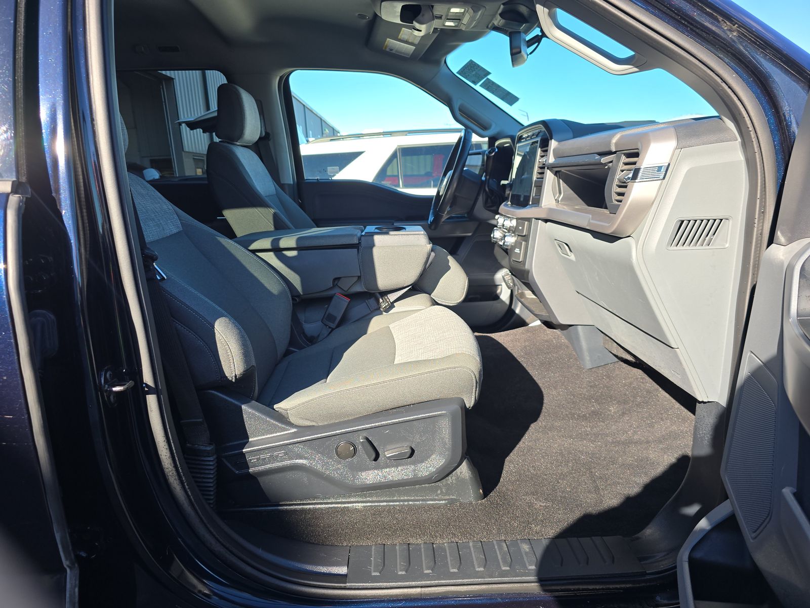 2022 Ford F-150 XLT AWD