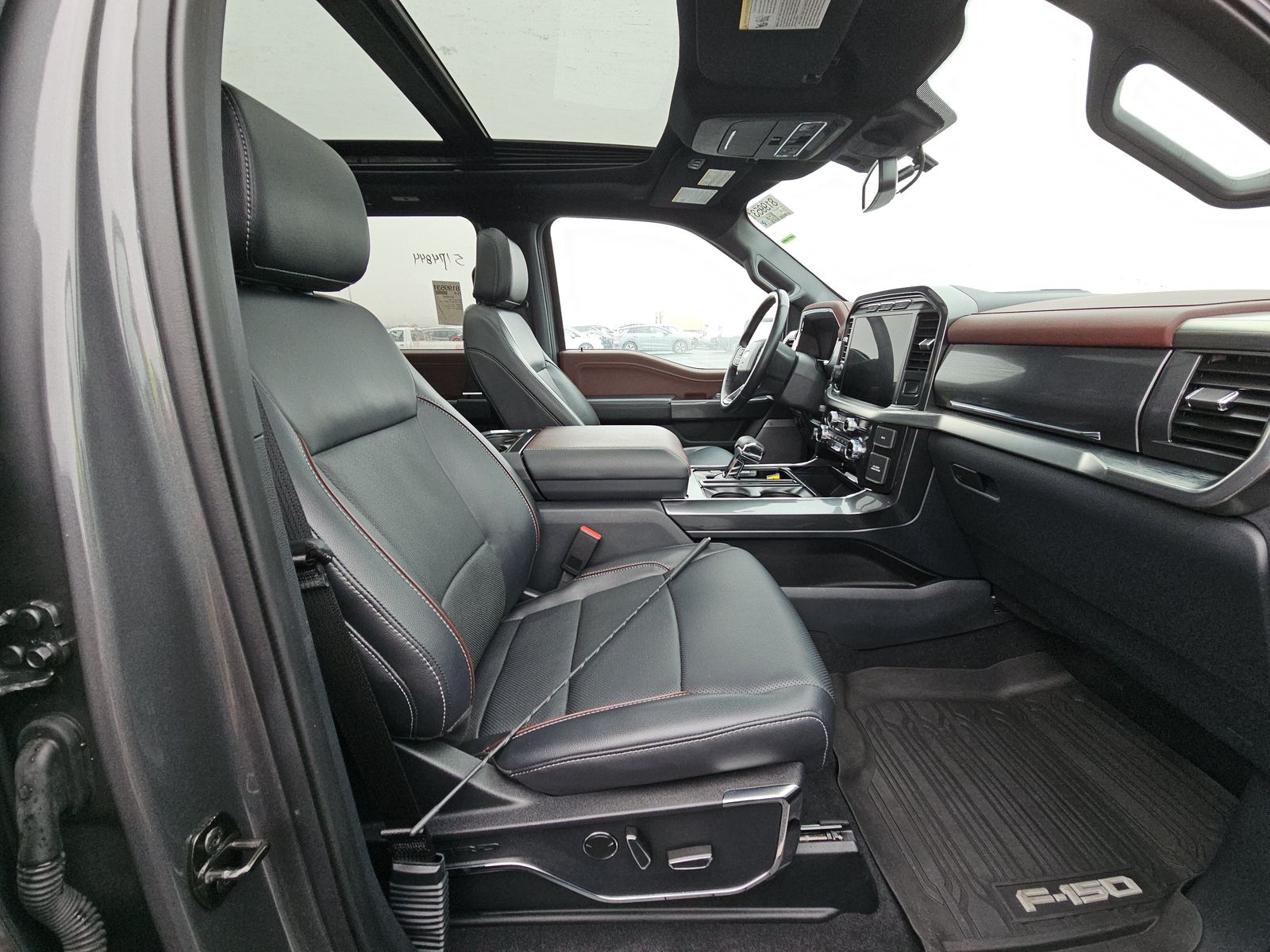 2023 Ford F-150 Lariat AWD