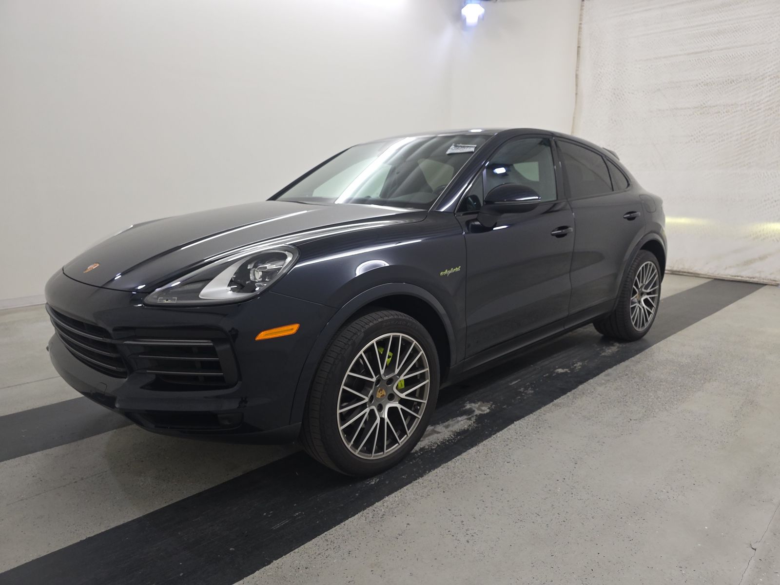 2022 Porsche Cayenne E-Hybrid Platinum Edition AWD