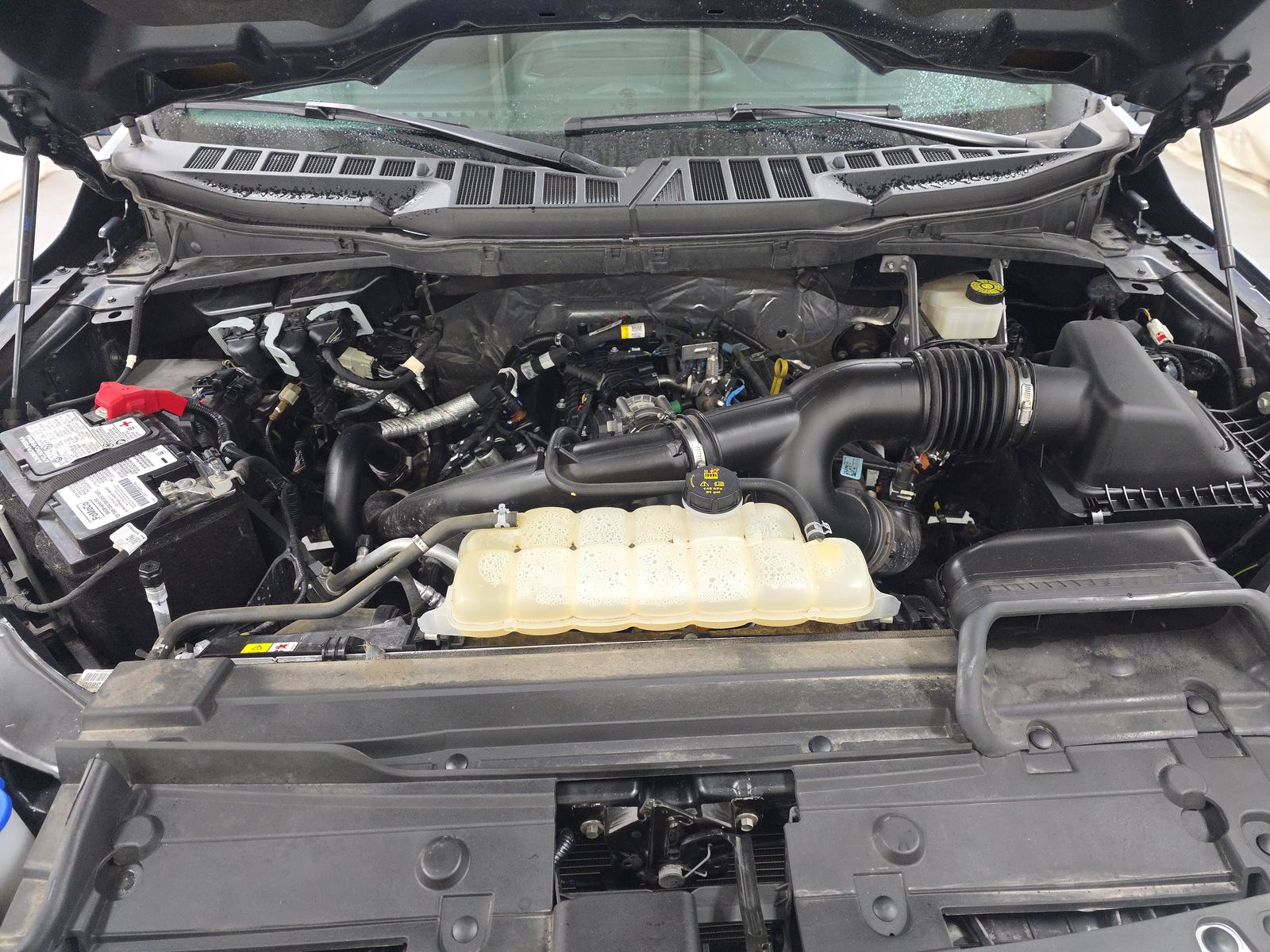 2023 Ford F-150 Lariat AWD