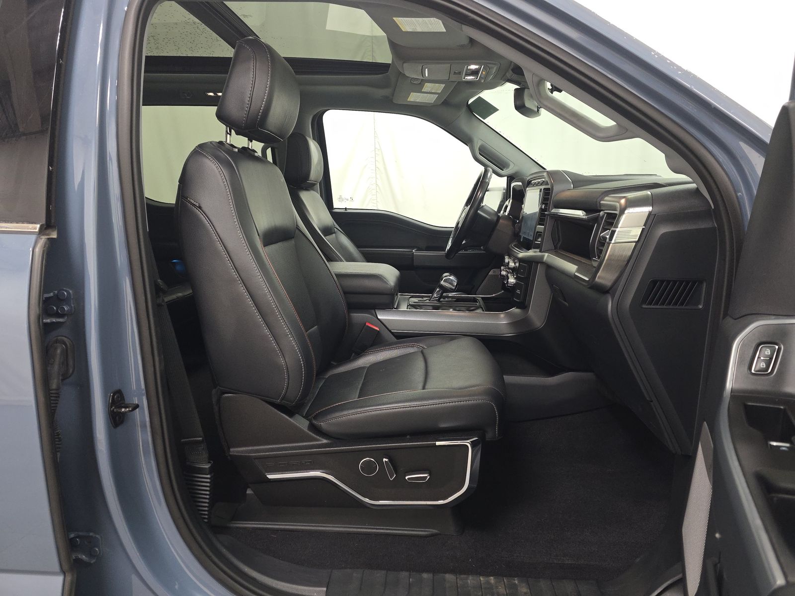 2023 Ford F-150 Lariat AWD