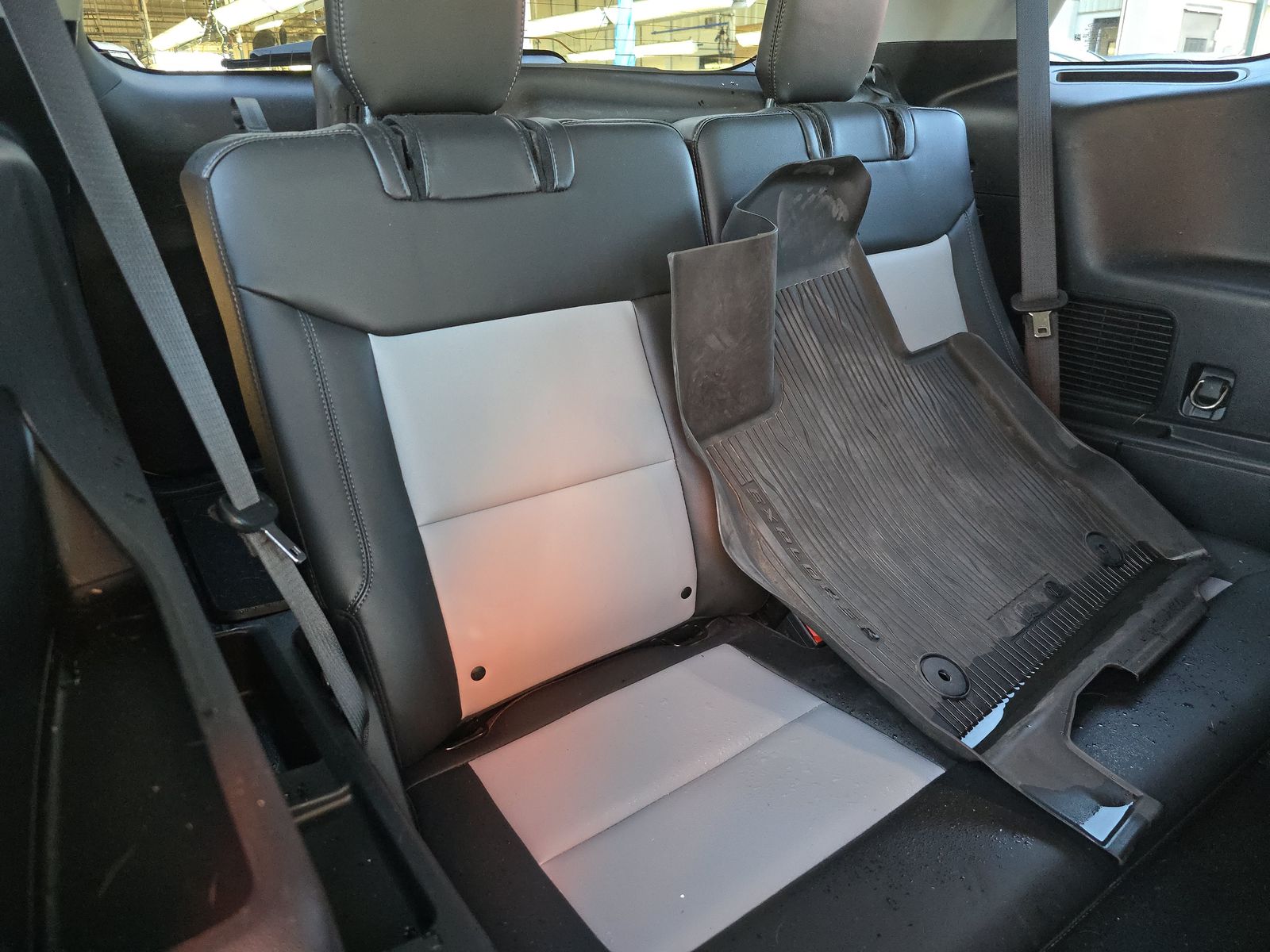 2022 Ford Explorer XLT FWD