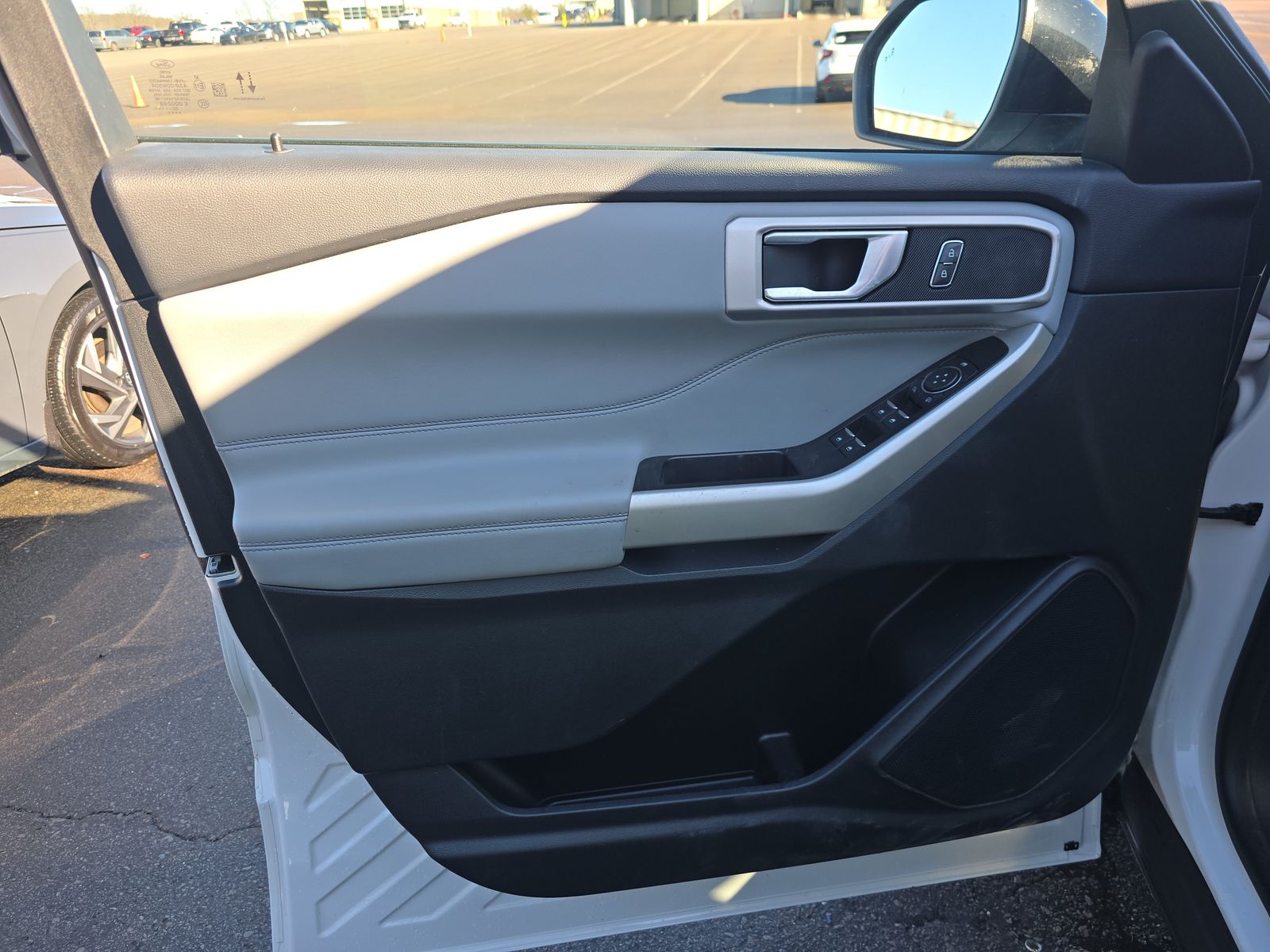 2022 Ford Explorer XLT FWD