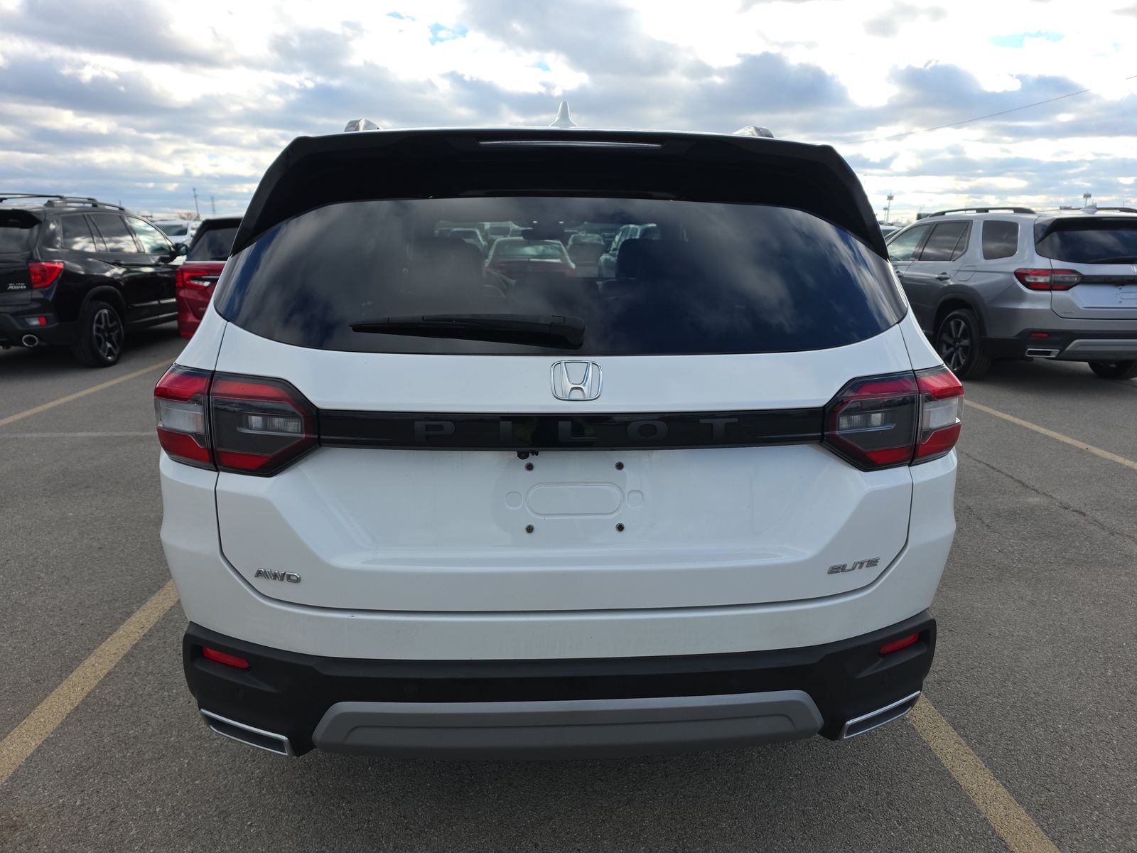 2023 Honda Pilot Elite AWD