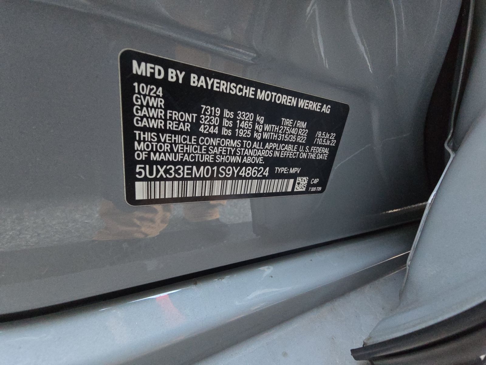 2025 BMW X7 M60i AWD